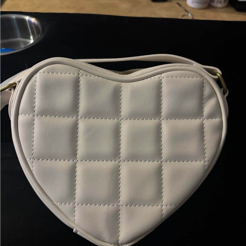 American Eagle Outfitters Heart Quilted Crossbody in Cream